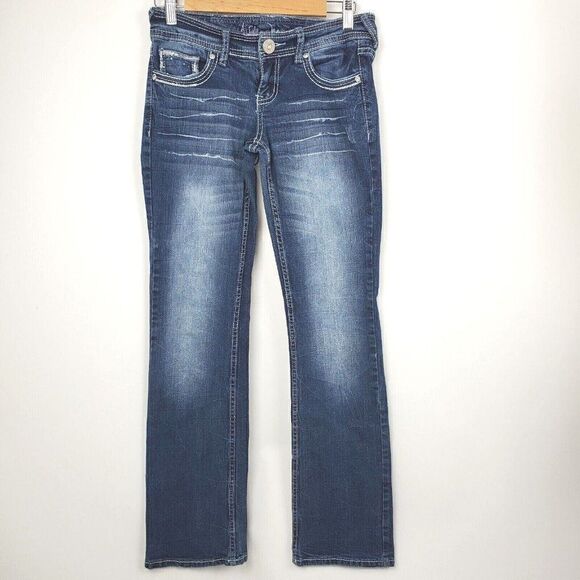 Ariya Vancouver Distressed Flared Low Rise Embroidered Pockets Junior sz 5/6 - Picture 1 of 7